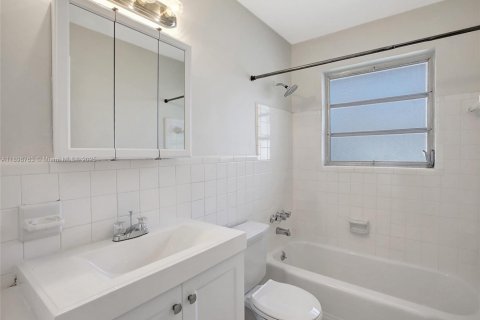 Снять в аренду виллу или дом в Плантация, Флорида 3 спальни, 182.65м2, № 1954977 - фото 23