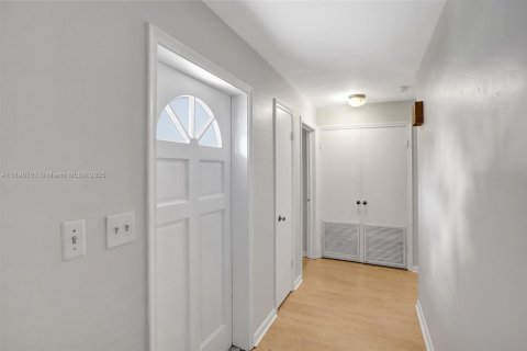 Снять в аренду виллу или дом в Плантация, Флорида 3 спальни, 182.65м2, № 1954977 - фото 6