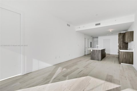 Copropriété à vendre à Miami, Floride: 2 chambres, 110.18 m2 № 2015503 - photo 3