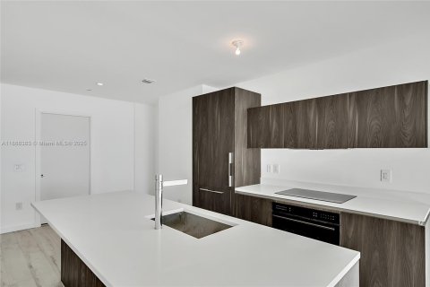 Copropriété à vendre à Miami, Floride: 2 chambres, 110.18 m2 № 2015503 - photo 5