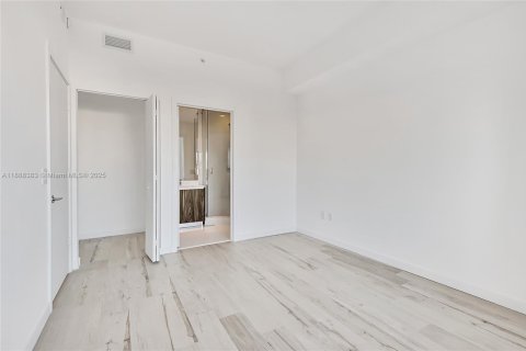 Copropriété à vendre à Miami, Floride: 2 chambres, 110.18 m2 № 2015503 - photo 20