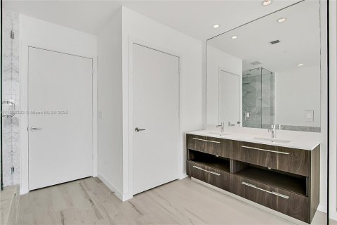 Copropriété à vendre à Miami, Floride: 2 chambres, 110.18 m2 № 2015503 - photo 8