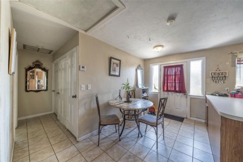Propiedad comercial en venta en Tavares, Florida, 5 dormitorios, 236.81 m2 № 2131835 - foto 26