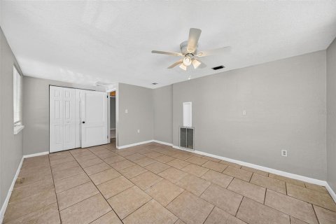 Propiedad comercial en venta en Tavares, Florida, 5 dormitorios, 236.81 m2 № 2131835 - foto 15