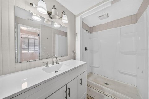 Propiedad comercial en venta en Tavares, Florida, 5 dormitorios, 236.81 m2 № 2131835 - foto 17