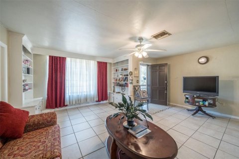 Propiedad comercial en venta en Tavares, Florida, 5 dormitorios, 236.81 m2 № 2131835 - foto 23