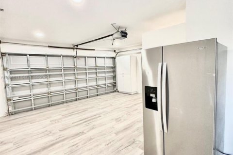 House in Port Charlotte, Florida 3 bedrooms, 133.78 sq.m. № 1994715 - photo 15