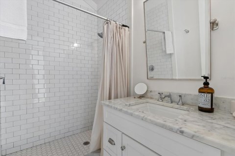 Casa en venta en Longboat Key, Florida, 4 dormitorios, 252.79 m2 № 2223289 - foto 30