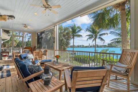 Casa en venta en Longboat Key, Florida, 4 dormitorios, 252.79 m2 № 2223289 - foto 3