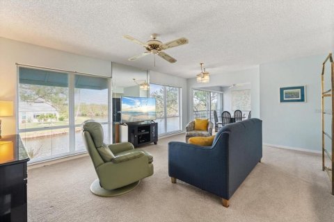 Copropriété à louer à Bradenton, Floride: 2 chambres, 105.35 m2 № 2152095 - photo 15