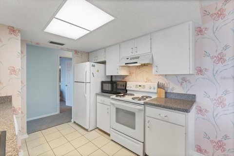 Copropriété à louer à Bradenton, Floride: 2 chambres, 105.35 m2 № 2152095 - photo 5
