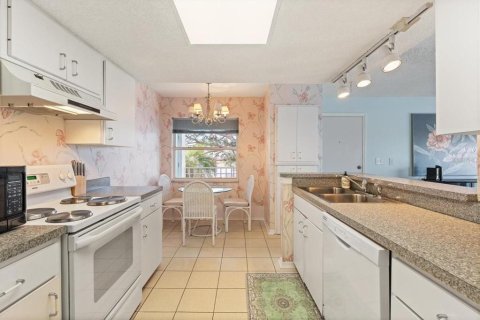 Copropriété à louer à Bradenton, Floride: 2 chambres, 105.35 m2 № 2152095 - photo 3