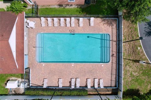 Townhouse in Plant City, Florida 2 bedrooms, 136.19 sq.m. № 1886078 - photo 5