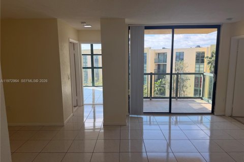 Condo in Miami, Florida, 2 bedrooms  № 2033105 - photo 7