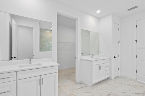 Casa en venta en Venice, Florida, 5 dormitorios, 296.82 m2 № 1898731 - foto 22