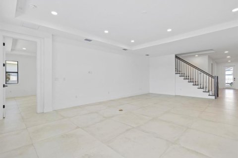 Casa en venta en Venice, Florida, 5 dormitorios, 296.82 m2 № 1898731 - foto 10