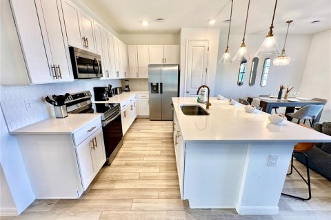 Снять в аренду таунхаус в Дэвенпорт, Флорида 7 комнат, 150.69м2, № 1384979 - фото 5