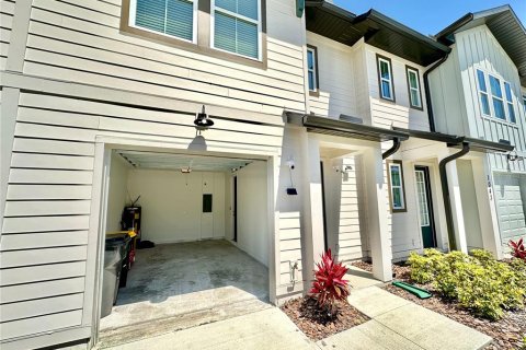 Снять в аренду таунхаус в Дэвенпорт, Флорида 7 комнат, 150.69м2, № 1384979 - фото 3