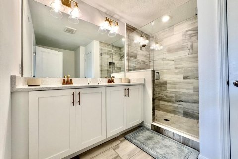 Снять в аренду таунхаус в Дэвенпорт, Флорида 7 комнат, 150.69м2, № 1384979 - фото 16