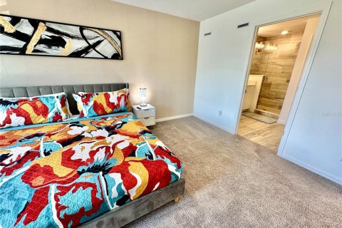 Снять в аренду таунхаус в Дэвенпорт, Флорида 7 комнат, 150.69м2, № 1384979 - фото 24