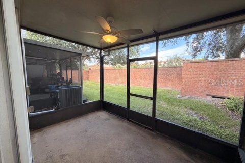 Townhouse in Winter Park, Florida 3 bedrooms, 151.24 sq.m. № 2222551 - photo 30