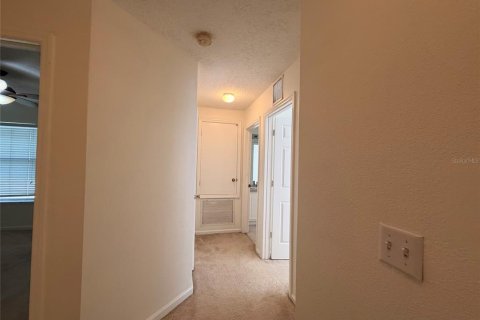 Townhouse in Winter Park, Florida 3 bedrooms, 151.24 sq.m. № 2222551 - photo 14