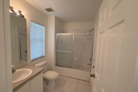 Townhouse in Winter Park, Florida 3 bedrooms, 151.24 sq.m. № 2222551 - photo 18
