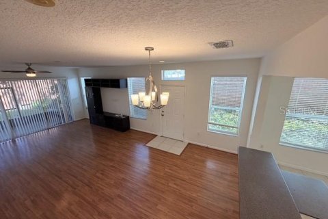 Townhouse in Winter Park, Florida 3 bedrooms, 151.24 sq.m. № 2222551 - photo 3