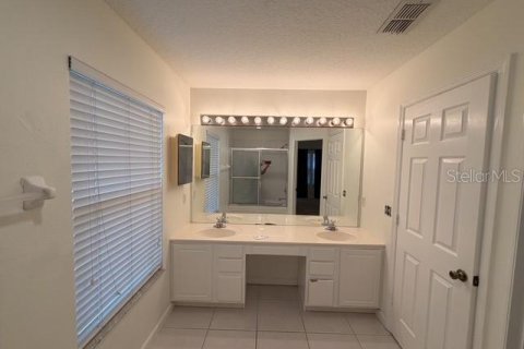 Townhouse in Winter Park, Florida 3 bedrooms, 151.24 sq.m. № 2222551 - photo 28