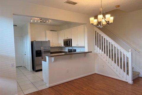 Townhouse in Winter Park, Florida 3 bedrooms, 151.24 sq.m. № 2222551 - photo 8