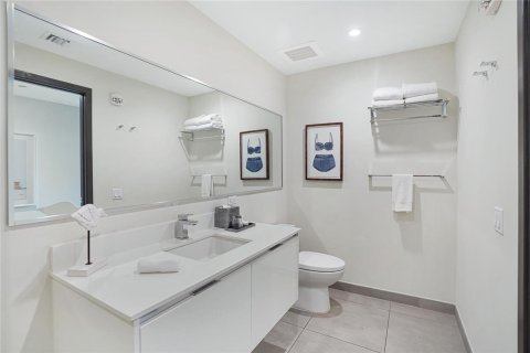 Купить кондоминиум в Холливуд, Флорида 3 комнаты, 102.66м2, № 2086677 - фото 19