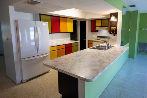 Casa en venta en Port Charlotte, Florida, 2 dormitorios, 151.9 m2 № 1915166 - foto 9