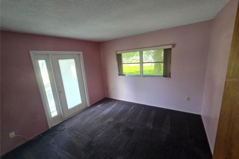 Casa en venta en Port Charlotte, Florida, 2 dormitorios, 151.9 m2 № 1915166 - foto 11