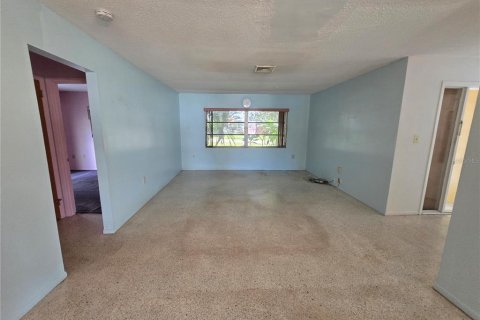 Casa en venta en Port Charlotte, Florida, 2 dormitorios, 151.9 m2 № 1915166 - foto 7