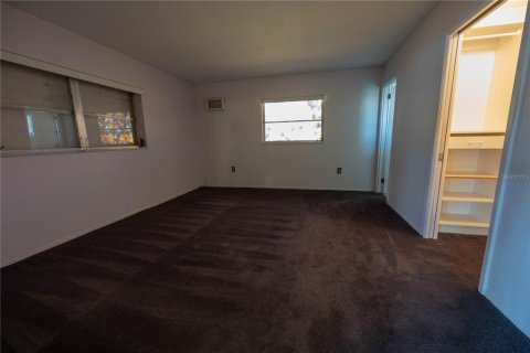 Casa en venta en Port Charlotte, Florida, 2 dormitorios, 151.9 m2 № 1915166 - foto 20