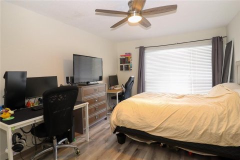Condominio en venta en Gainesville, Florida, 2 dormitorios, 99.41 m2 № 1733840 - foto 18