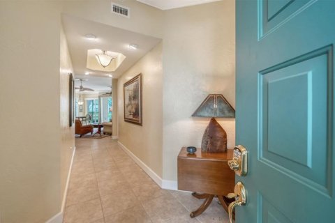 Condo in Sarasota, Florida, 2 bedrooms № 2099737 - photo 5