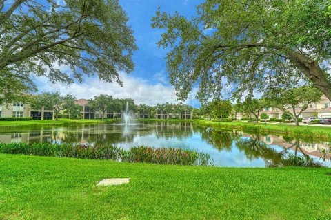 Condo in Sarasota, Florida, 2 bedrooms № 2099737 - photo 10