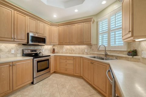 Condo in Sarasota, Florida, 2 bedrooms № 2099737 - photo 20