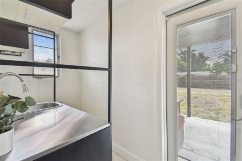 House in Saint Petersburg, Florida 3 bedrooms, 97.64 sq.m. № 1679715 - photo 28