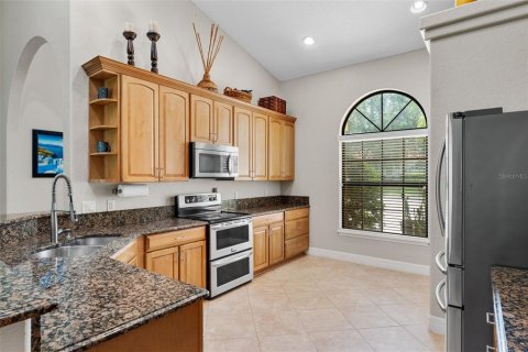 House in Clermont, Florida 5 bedrooms, 320.61 sq.m. № 1869746 - photo 8