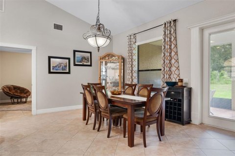 House in Clermont, Florida 5 bedrooms, 320.61 sq.m. № 1869746 - photo 10