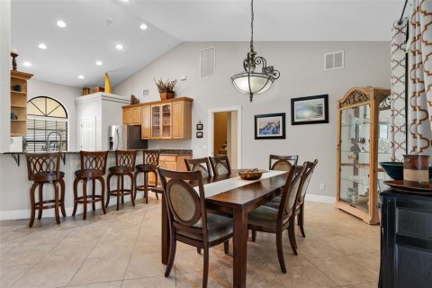 House in Clermont, Florida 5 bedrooms, 320.61 sq.m. № 1869746 - photo 12