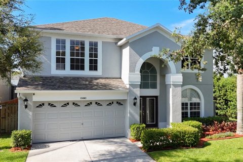 House in Riverview, Florida 4 bedrooms, 235.41 sq.m. № 2150282 - photo 2