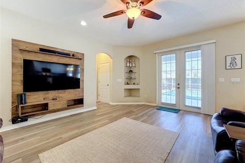 House in Riverview, Florida 4 bedrooms, 235.41 sq.m. № 2150282 - photo 14