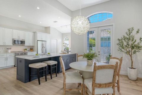 House in Lakewood Ranch, Florida 2 bedrooms, 163.6 sq.m. № 2097184 - photo 16