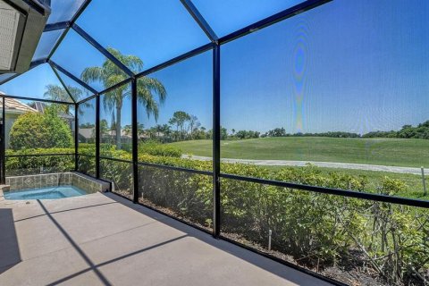 House in Lakewood Ranch, Florida 2 bedrooms, 163.6 sq.m. № 2097184 - photo 4