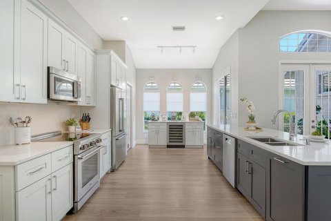 House in Lakewood Ranch, Florida 2 bedrooms, 163.6 sq.m. № 2097184 - photo 21