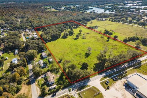 Land in Lakeland, Florida № 1909210 - photo 1