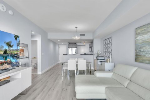 Copropriété à vendre à Miami, Floride: 2 chambres, 98.29 m2 № 2052192 - photo 6